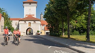 Radeln durch Stadttore