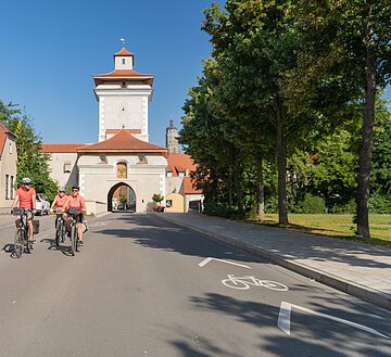 Radeln durch Stadttore