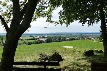 Der Aussichtspunkt vom Wald aus