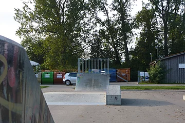 Die Rampe auf dem Wemdinger skateplatz