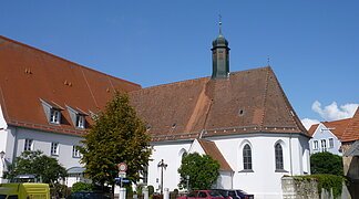 Kath. Spitalkirche Maria Geburt von außen