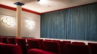 Das Wemdinger Lichtspiele - Kino beim Hotel Meerfräulein von innen.