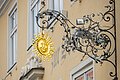 Blick auf die Außenfassade des Gasthauses Zur Sonne.