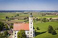 Weiter Blick auf das Ries mit der Wallfahrtsbasilika Maria Brünnlein im Vordergrund.