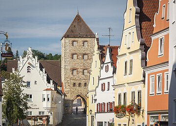 Amerbacher Tor Wemding Blick auf das Amerbacher Tor in der Wallfahrtstraße.