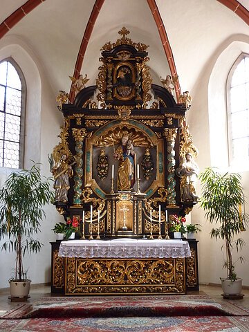 Kath. Spitalkirche Maria Geburt Der Altar von der Kath. Spitalkirche Maria Geburt