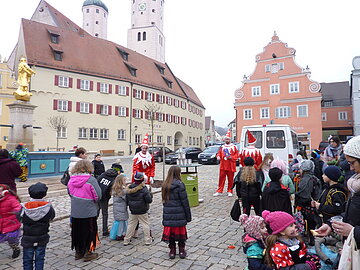 Gumpiger Donnerstag Gumpiger Donnerstag