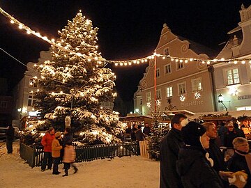 Weihnachtsmarkt in Wemding Weihnachtsmarkt in Wemding